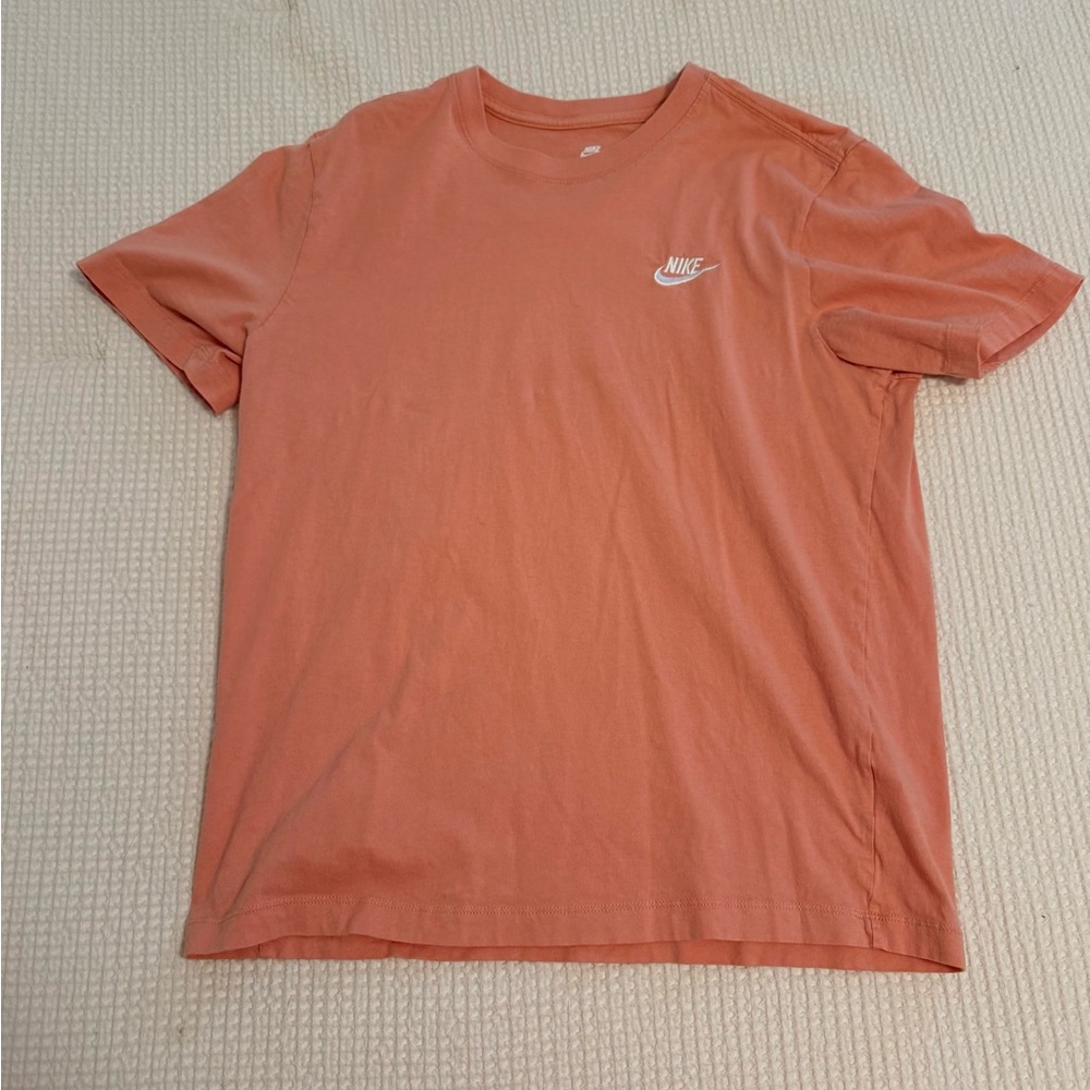 Nike Men's Coral Short Sleeve Tee